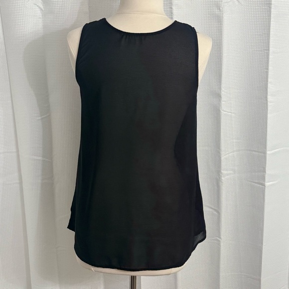 YA Los Angeles Sheer Sleeveless Flowy Layered Ruffle Detail Top, Black, Size M - Picture 4 of 5
